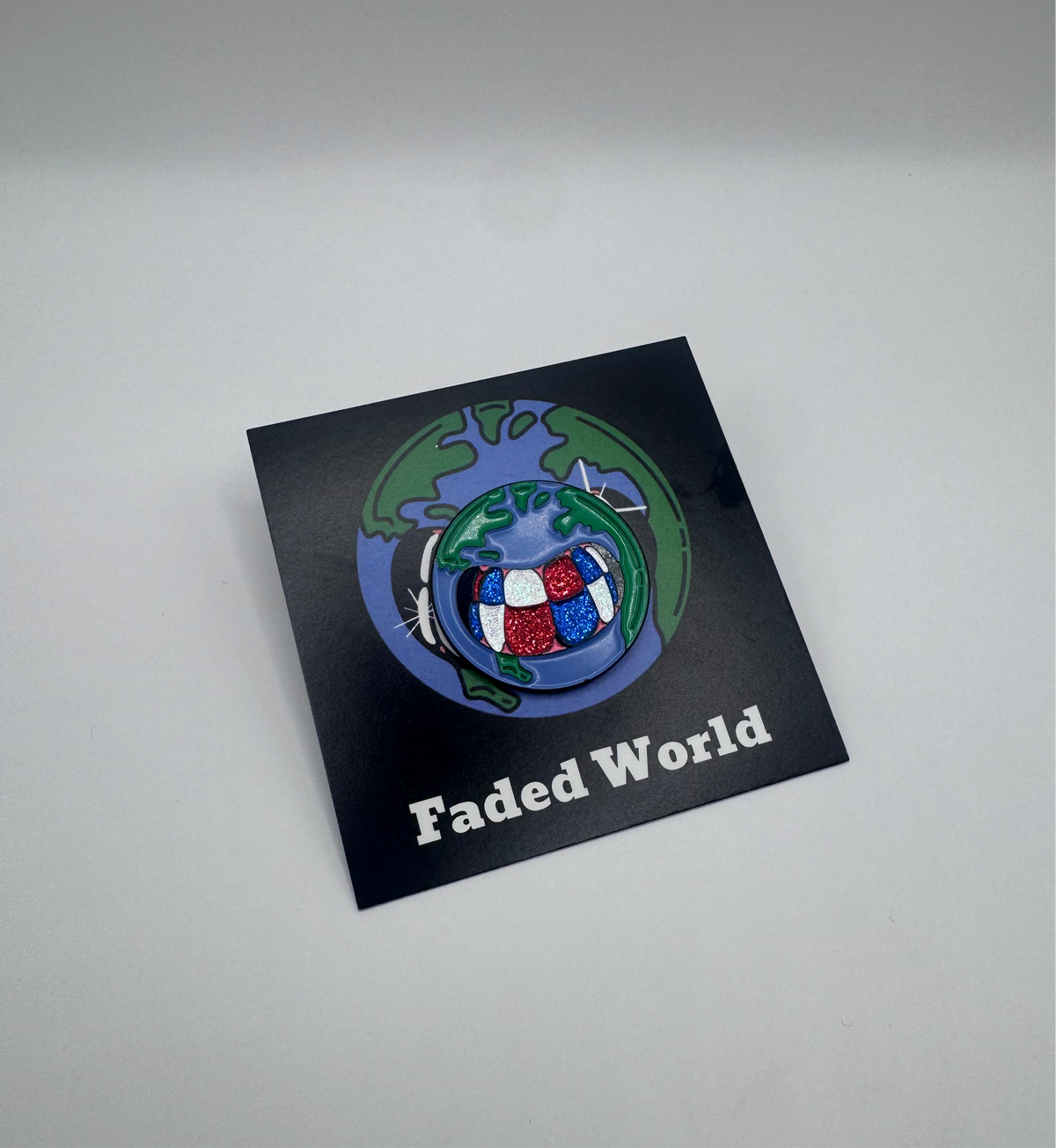 Globey Patriotic Mouth Pin